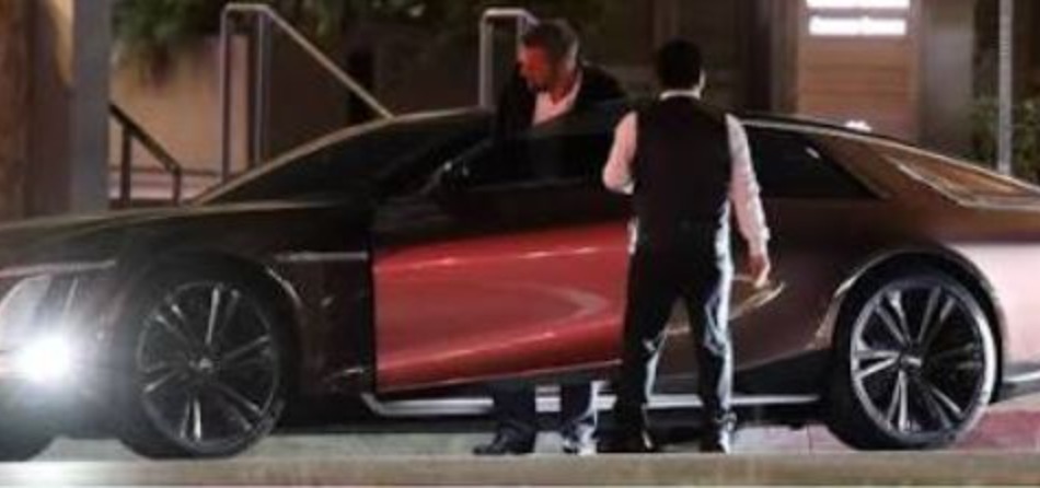 Ben Affleck con Cadillac